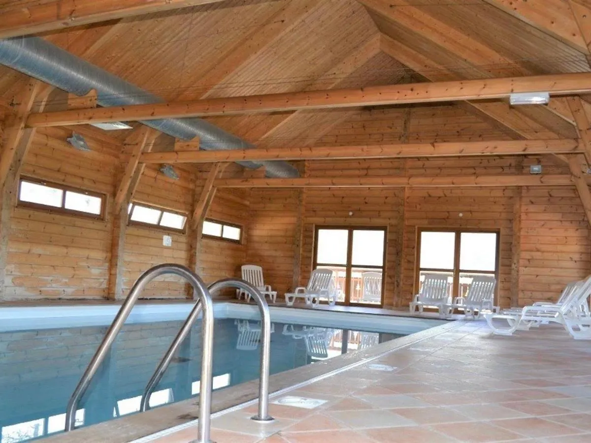 Chalet Spacieux Avec Piscine, Parking Et Animaux Admis - Fr-1-504-624 Saint-Étienne-en-Dévoluy