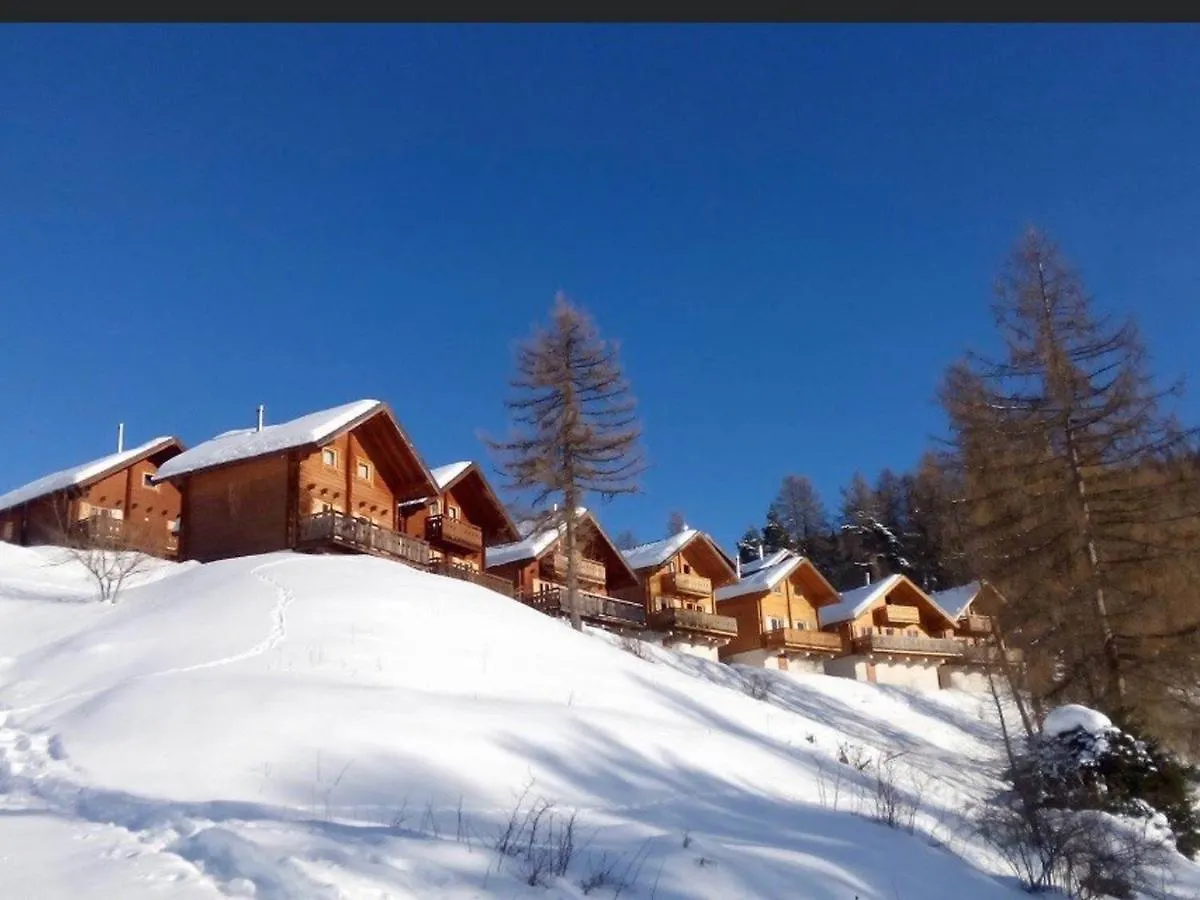 Chalet Spacieux Avec Piscine, Parking Et Animaux Admis - Fr-1-504-624 Saint-Étienne-en-Dévoluy